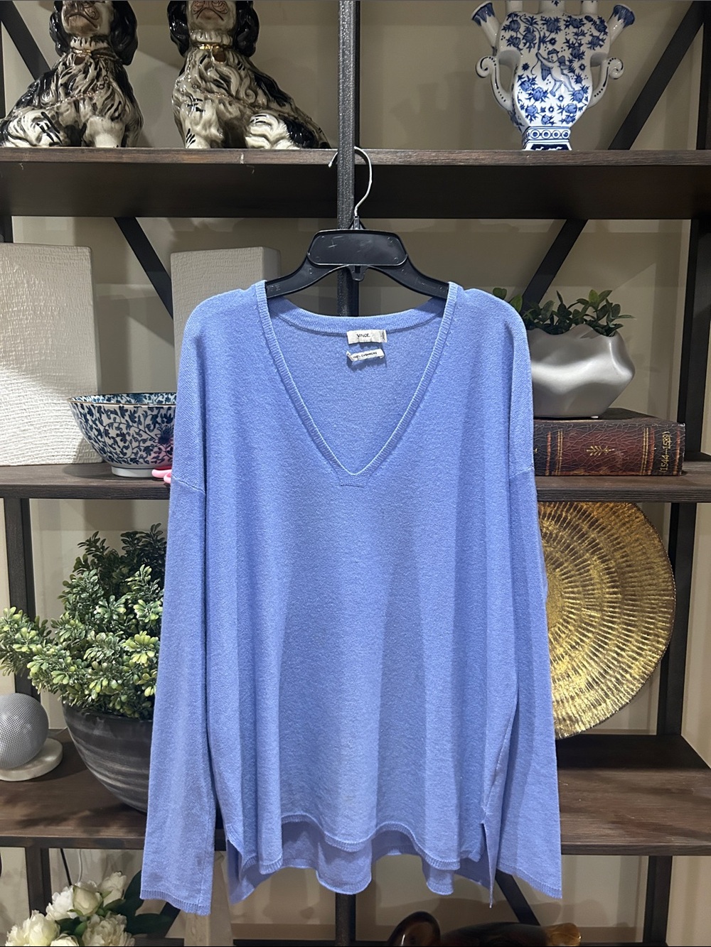 VINCE Large - Light Blue V-Neck Women’s Sweater